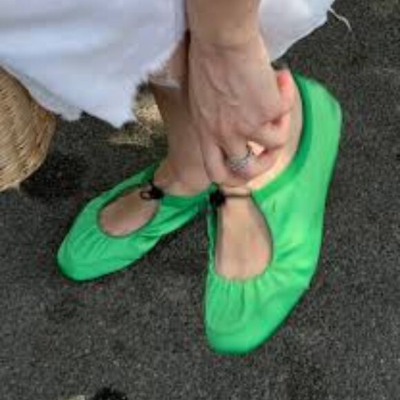 ZARA Satin Effect Ruched Ballet Flats – Green (US 8 Women) - Picture 2 of 7